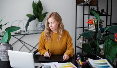 How Can I Become a Graphic Designer